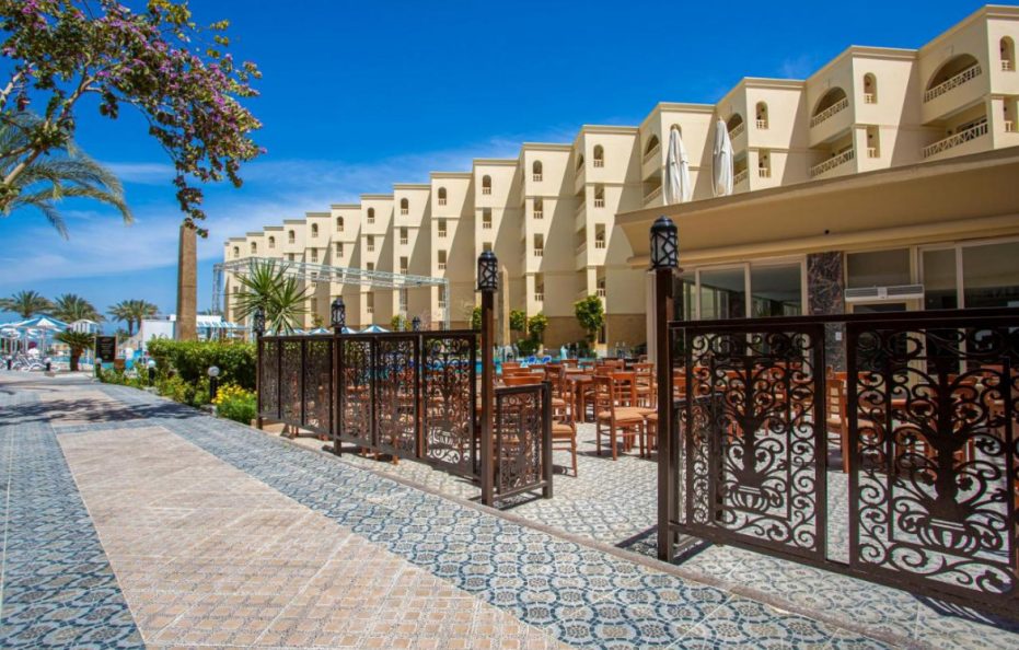 AMC Royal Hotel