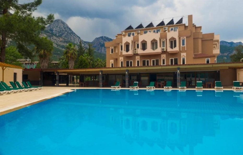 Alexius Beach Hotel