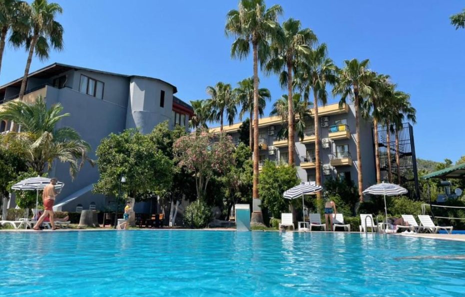 Belpoint Beach Hotel