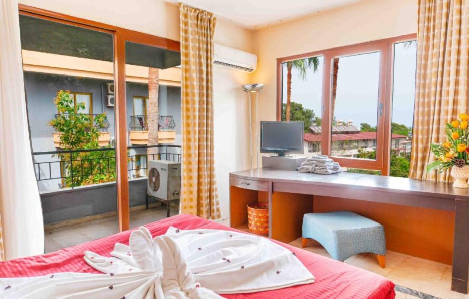 Belpoint Beach Hotel
