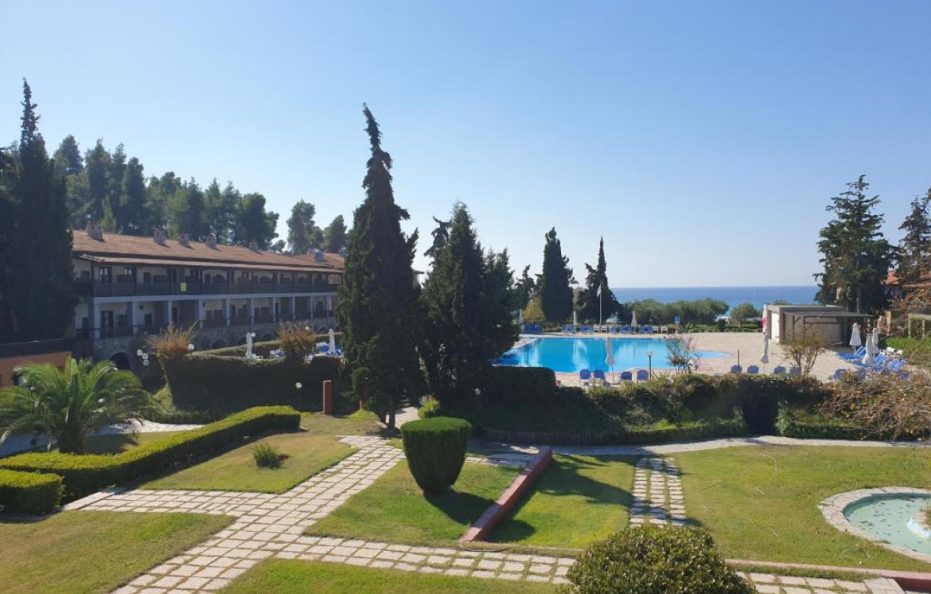 Simantro Resort