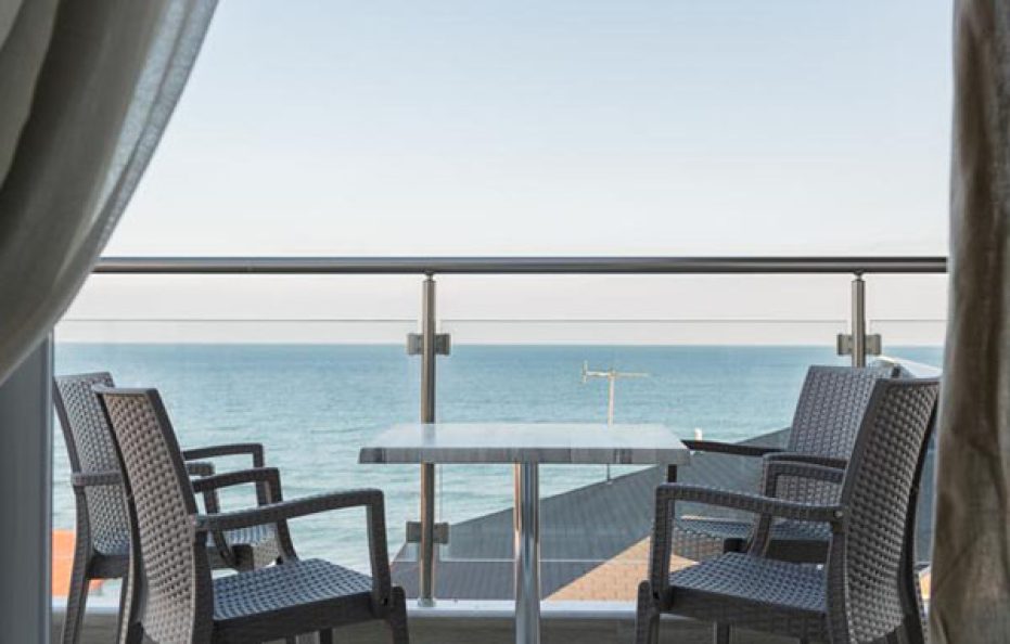 Ammos Beach Seaside Luxury Suites