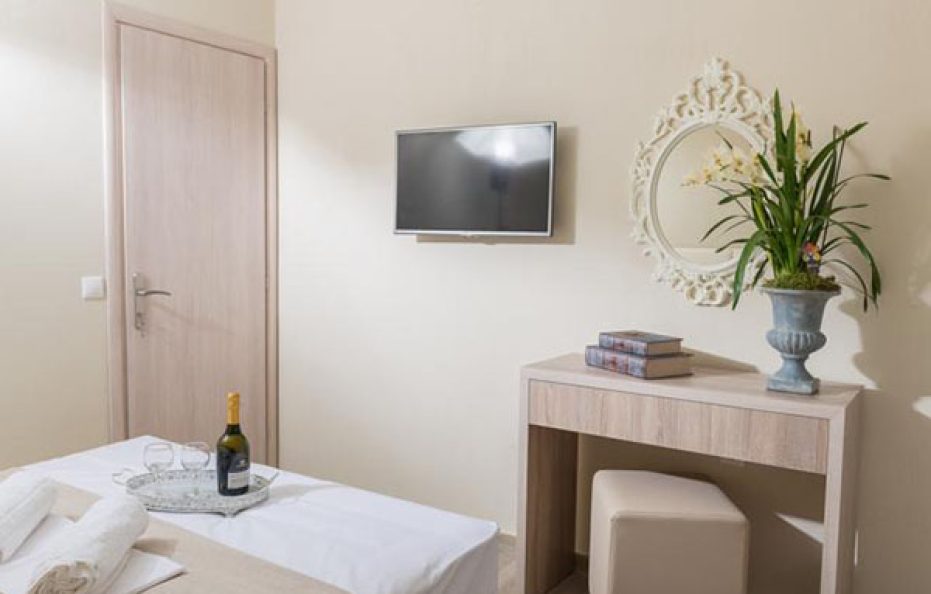 Ammos Beach Seaside Luxury Suites