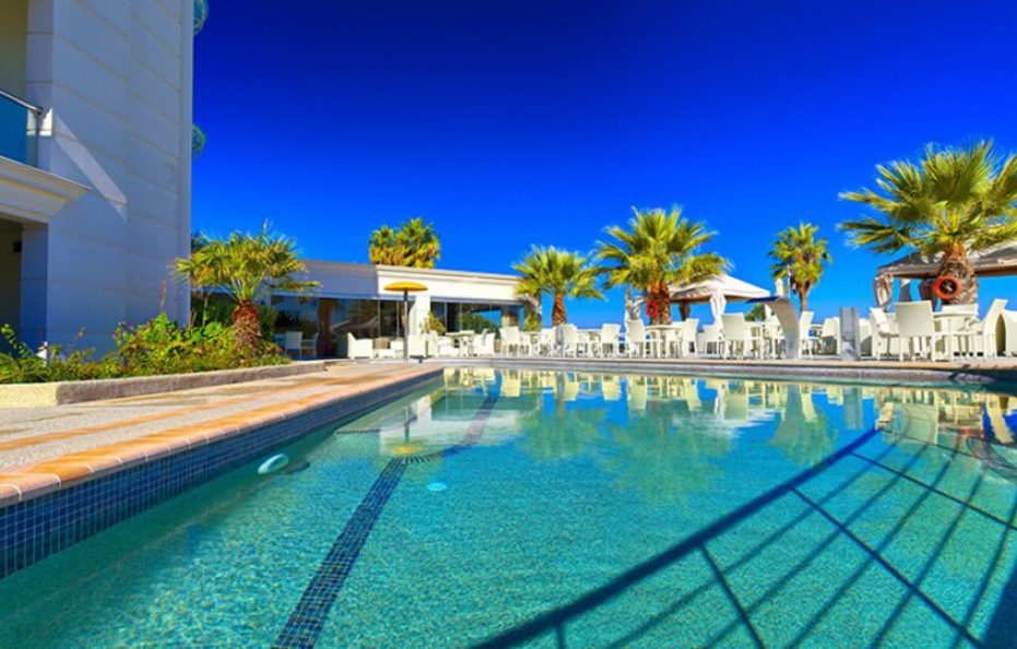 Elinotel Apolamare Hotel