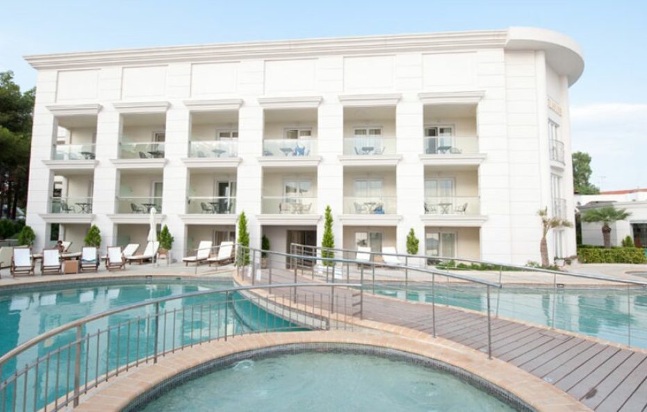 Elinotel Apolamare Hotel