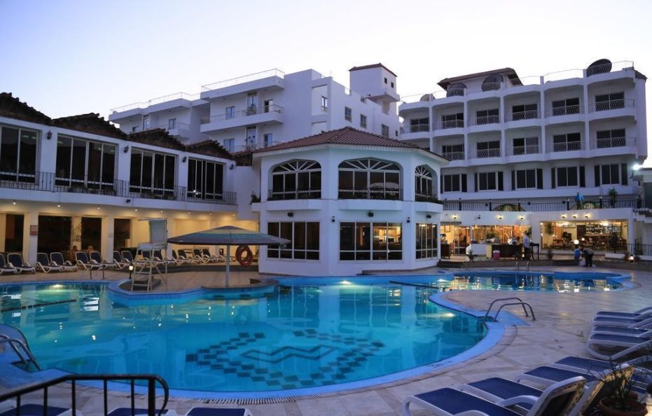 Minamark Beach Resort