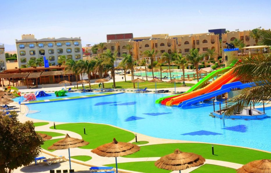 Royal Lagoons Aqua Park Resort